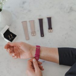 Scarlets-velvet-AW-nappa-leather-band-getting-off-from-a-wrist