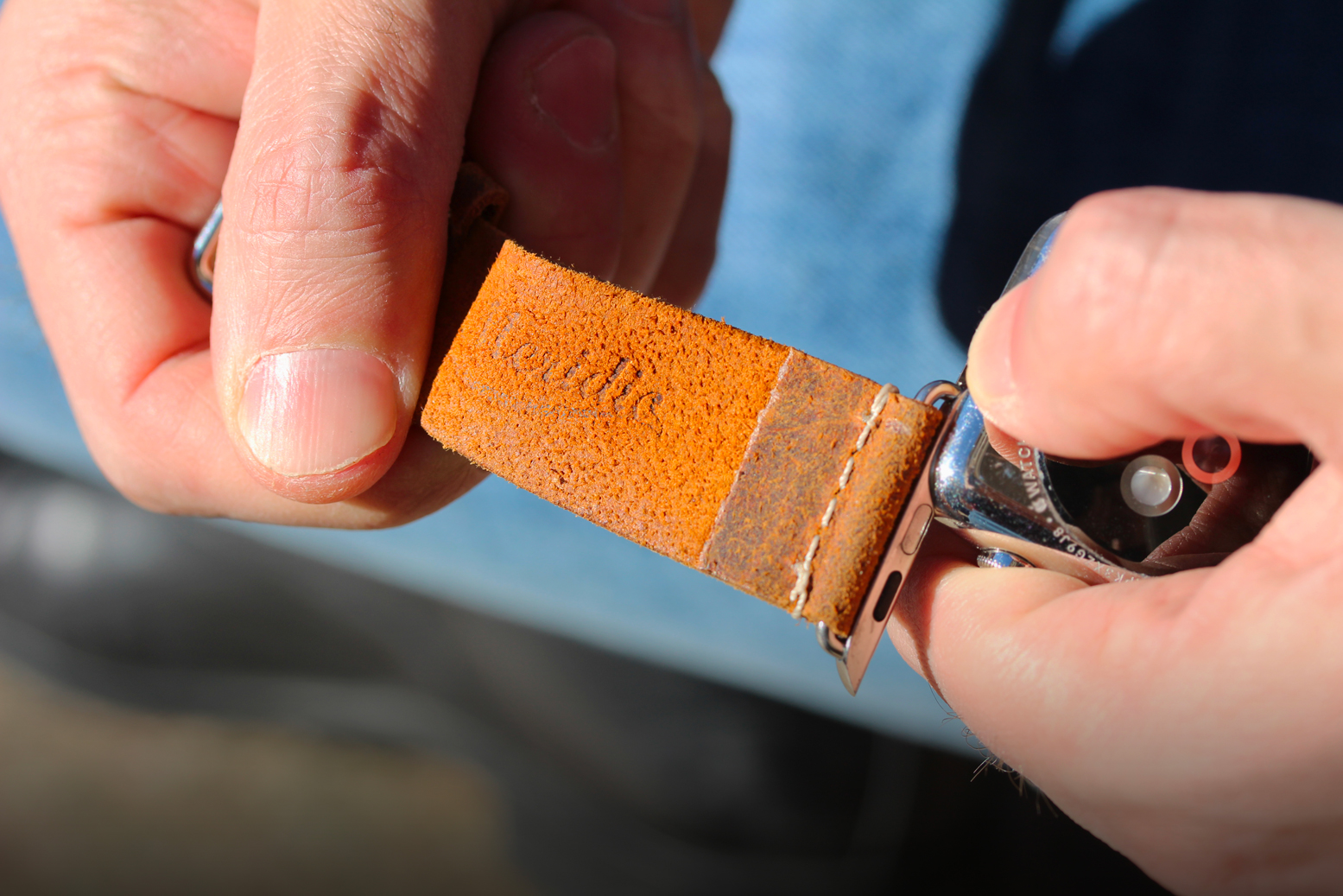 leather band how to change