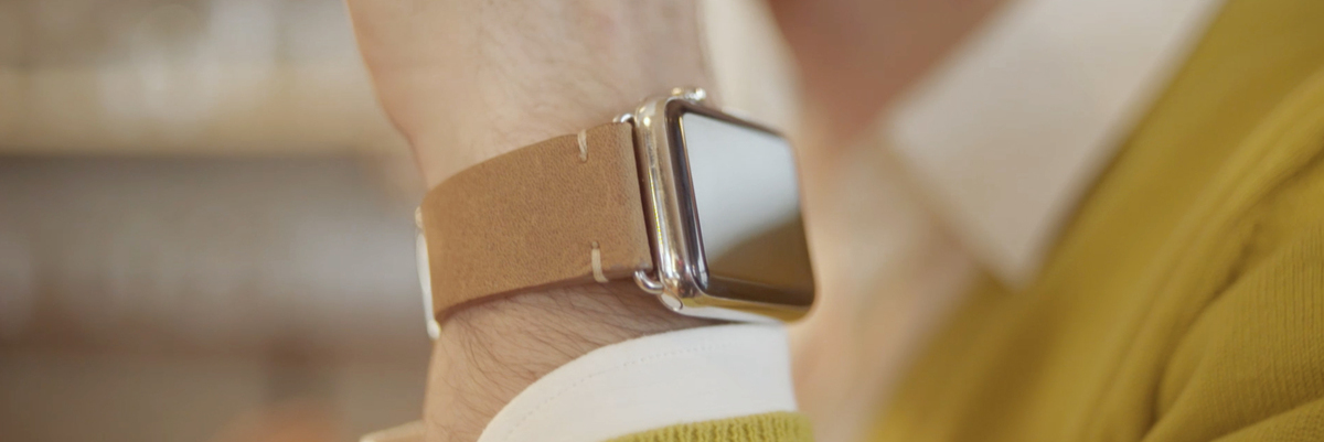 apple-band-men