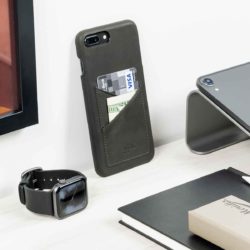 Cassel+CArbon-Core-Apple-combo-black-leather-accessories-close-to-mac-screen-bs