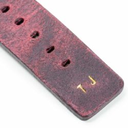Promise-Apple-watch-red-calf-leather-band-with-30-holes-with-focus-on-monogram