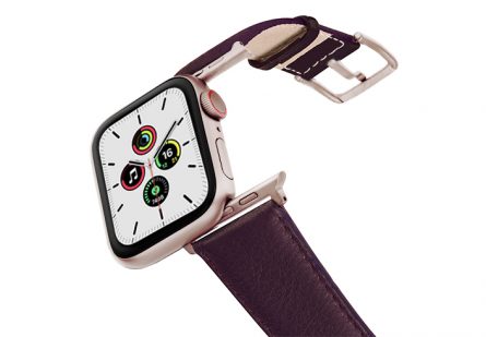 Burgundy_Nappa_leather-band_aluminium_gold_case_flying