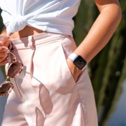 Pink-Sand-Apple-watch-rubber-band-for-her-classic-outfit