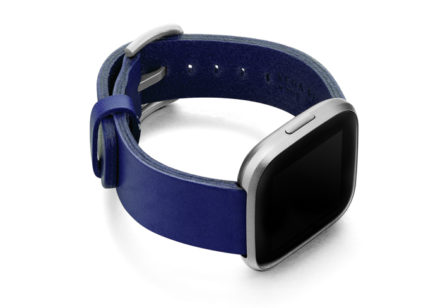 Blue-England-Fitbit-full-grain-leatehr-band-with-right-case