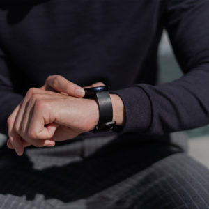 Galaxy-watch-active-Cassel-black-full-grain-leatehr-band-with-a-focus-on-a-long-side