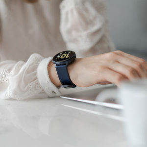Galaxy-watch-active--blue-full-grain-leatehr-band-with-a-focus-on-a-side-for-her