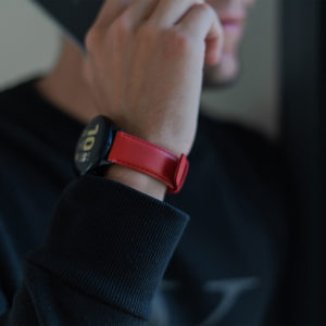 Galaxy-watch-active-re-leather-band-close-up-for-him