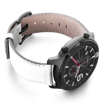 Amazfit-GTR-bianco-nappa-leather-band-with-displey-on-right